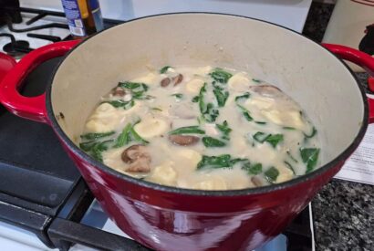 Thumbnail for Creamy Spinach and Mushroom Tortellini Soup