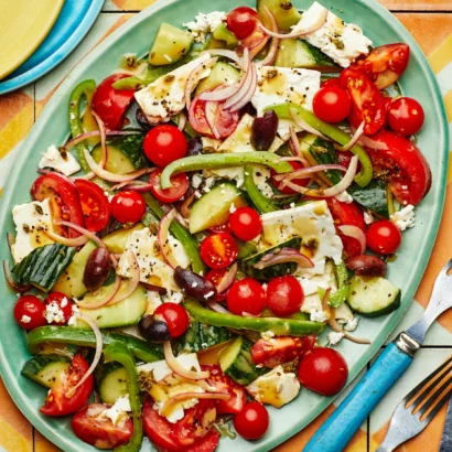Crunchy and Bright Greek Salad